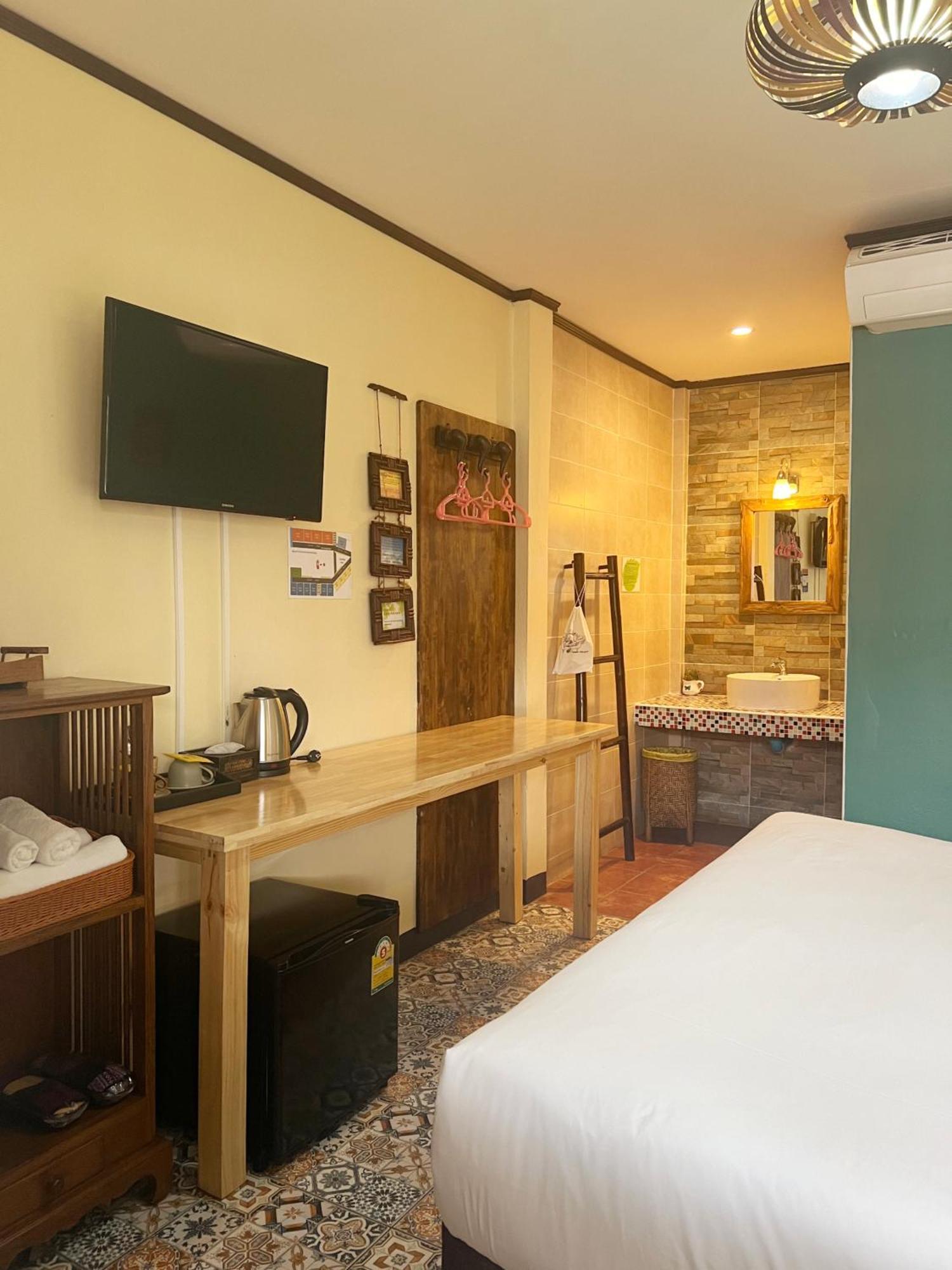 Somwang Boutique Hotel Chiang Mai Exterior photo